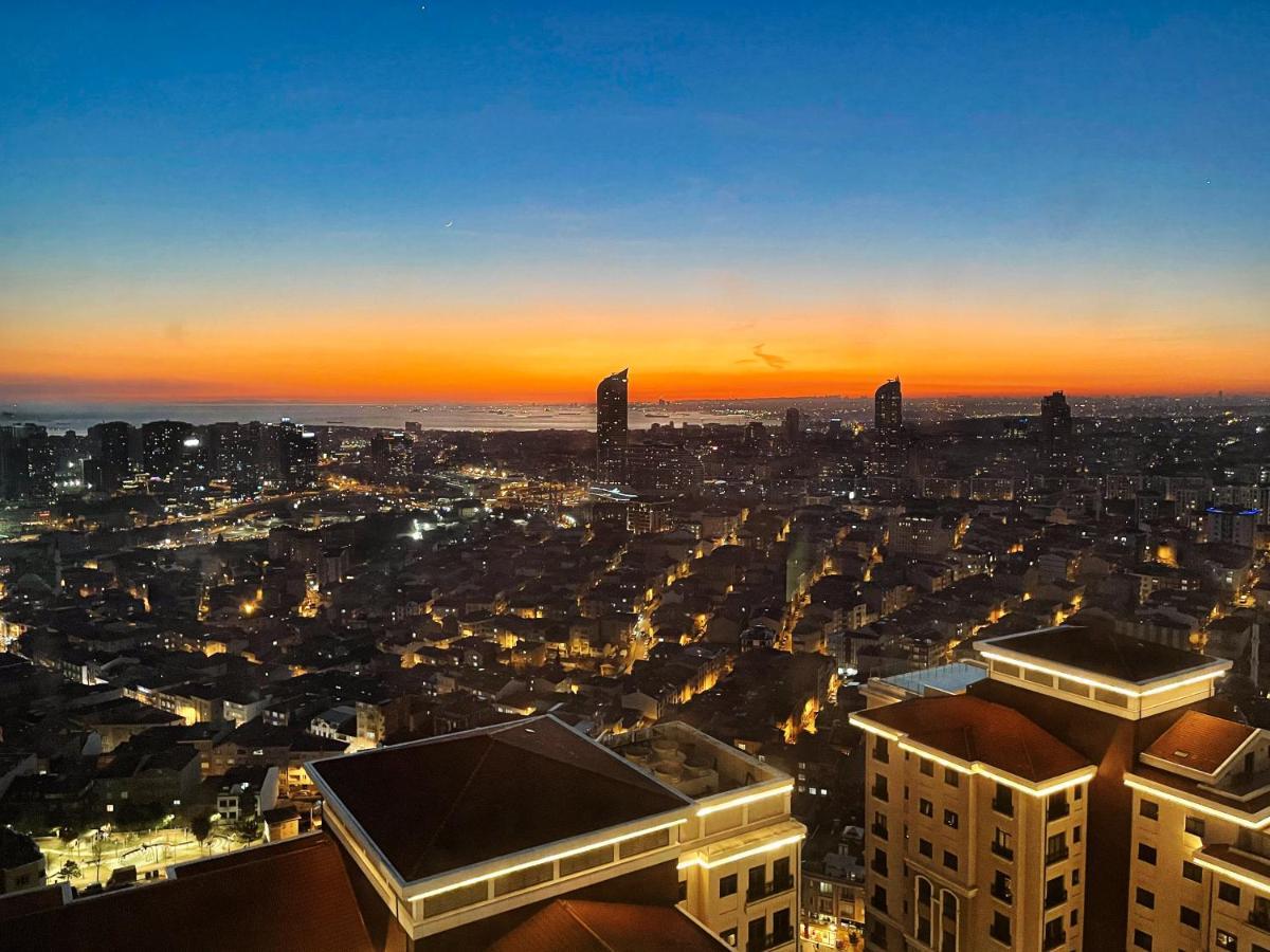 Emaar, Dinner At 102M With A View Of The Bosphorus Istanboel Buitenkant foto